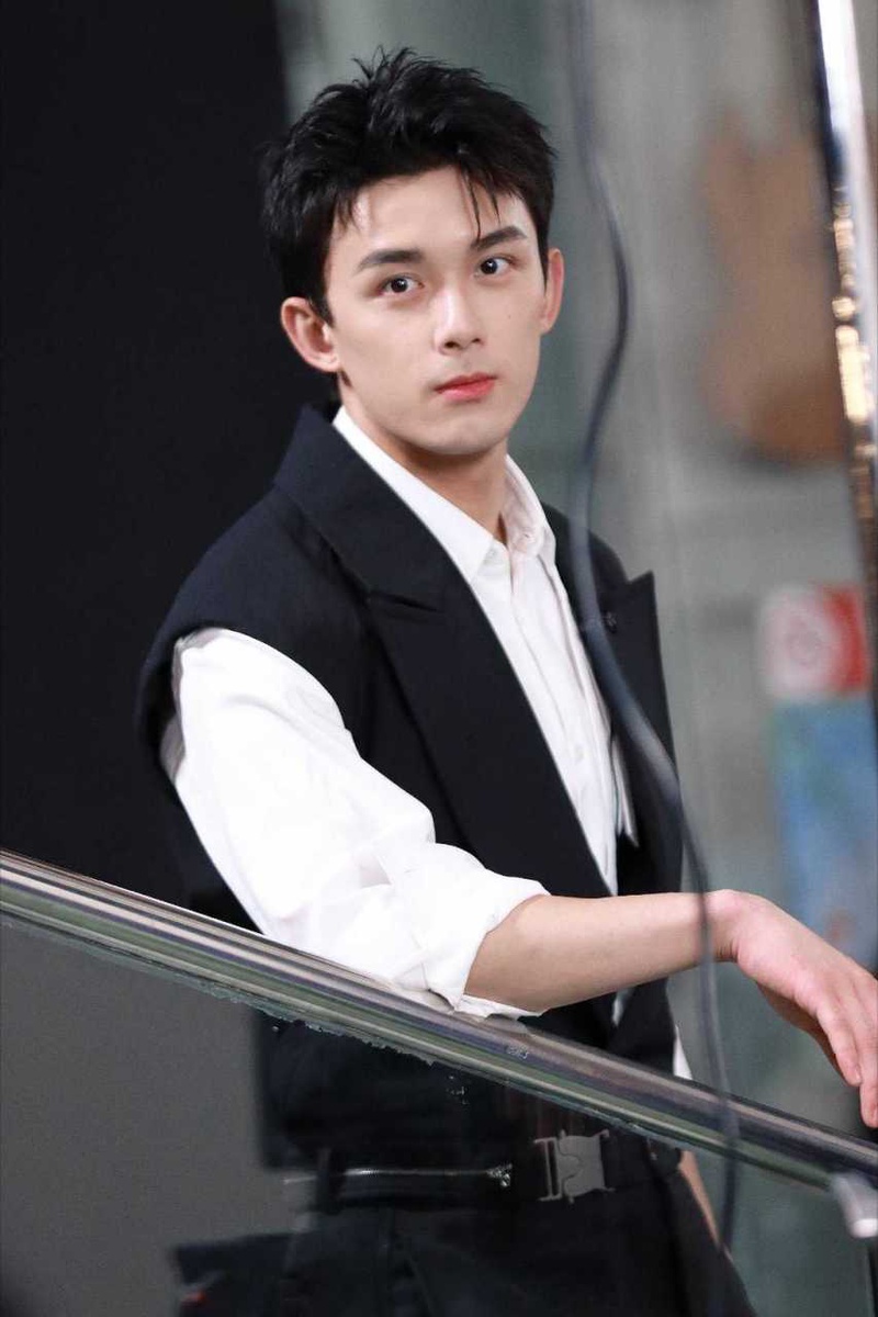 吴磊